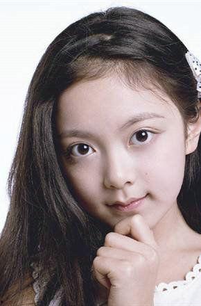 佳璐璐的资料,才华横溢的年轻艺术家