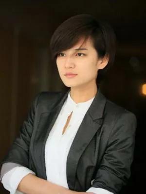 演员张澎,光影交织，演绎人生百态